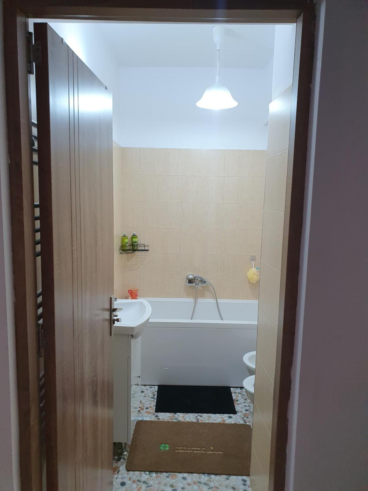Apartament Castelul Bran Râmnicu Vâlcea Exterior foto
